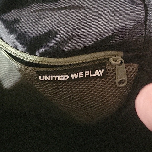 Adidas Backpack Olive Green Travel School Lightweight Everyday Carry Bag school - Picture 6 of 10